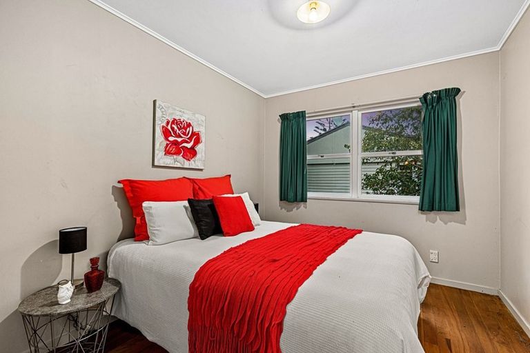 Photo of property in 450 Don Buck Road, Massey, Auckland, 0614