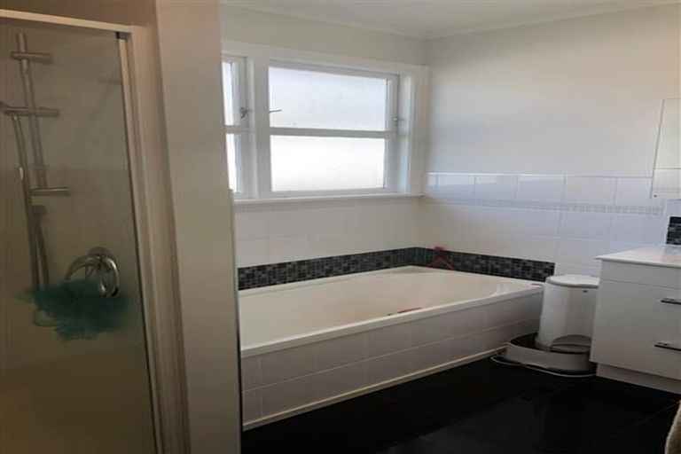 Photo of property in 115 Major Drive, Kelson, Lower Hutt, 5010