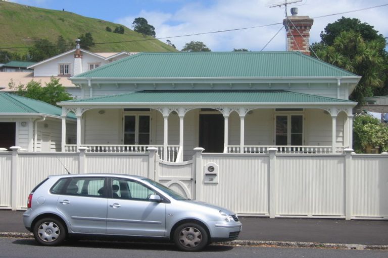 Photo of property in 29 Vauxhall Road, Devonport, Auckland, 0624