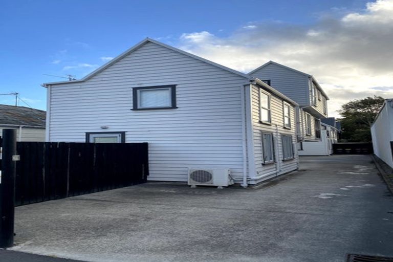 Photo of property in 327 Barbadoes Street, Christchurch Central, Christchurch, 8011