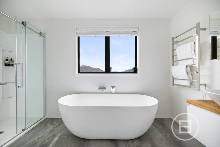 Photo of property in 12 Violet Way, Lower Shotover, Queenstown, 9304