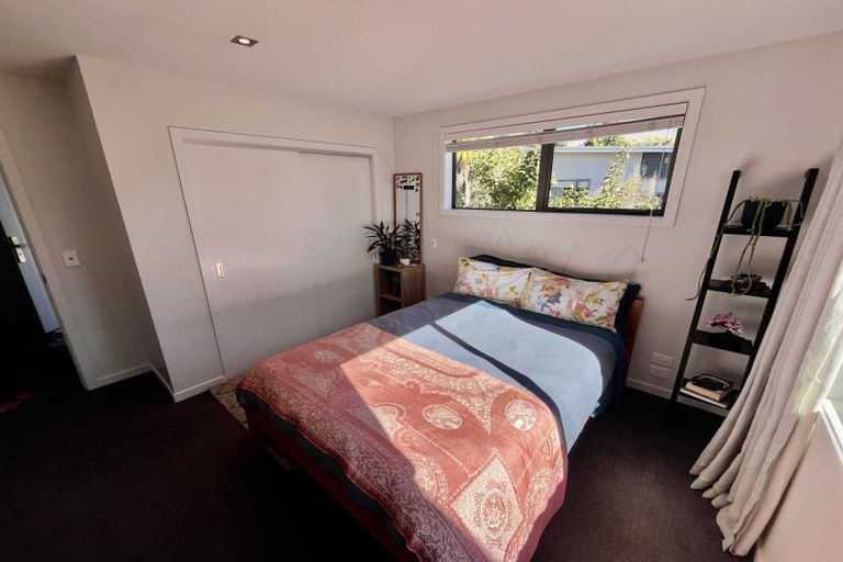 Photo of property in 1 Kakapo Court, Wanaka, 9305