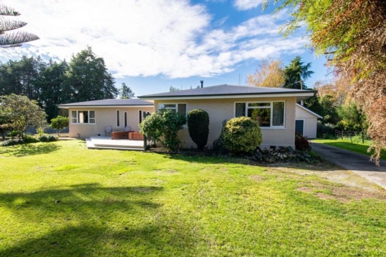 Photo of property in 398 Aporo Road, Tasman, Upper Moutere, 7173