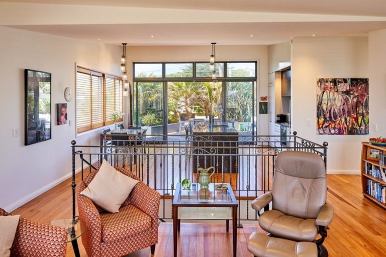 Photo of property in 50a Steyne Avenue, Plimmerton, Porirua, 5026