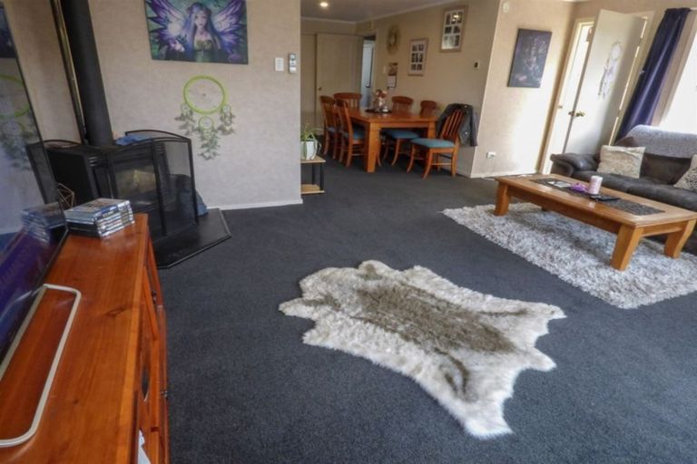 Photo of property in 1 Armstrong Street, Balclutha, 9230