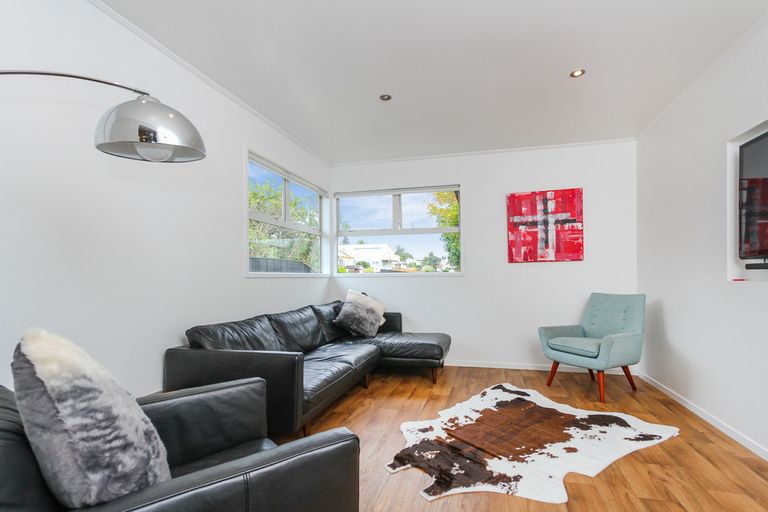 Photo of property in 23 Bodi Place, Te Atatu South, Auckland, 0610