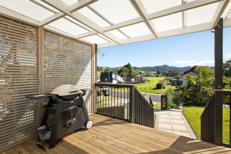 Photo of property in 72 The Crescent, Waihi Beach, 3611