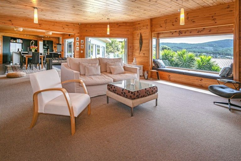 Photo of property in 112 Oratia Place, Onemana, Whangamata, 3691