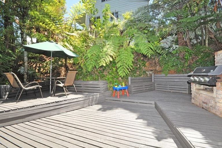 Photo of property in 1/8 Sapphire Place, Bayview, Auckland, 0629