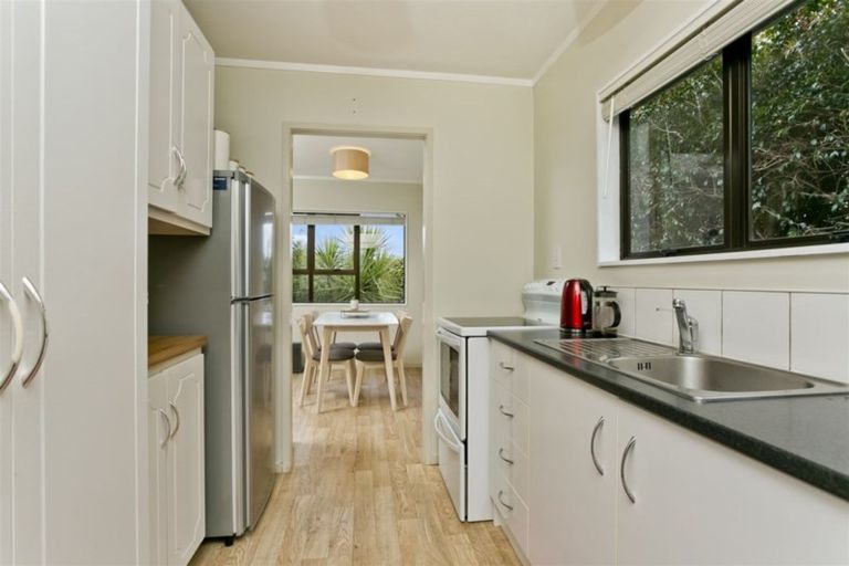 Photo of property in 85b Rosario Crescent, Red Beach, 0932