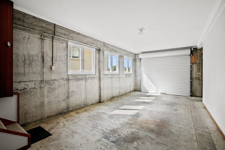 Photo of property in 134d Huatoki Street, Frankleigh Park, New Plymouth, 4310