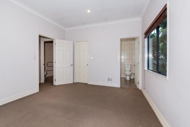 Photo of property in 13 St Johns Road, Saint Johns, Auckland, 1072