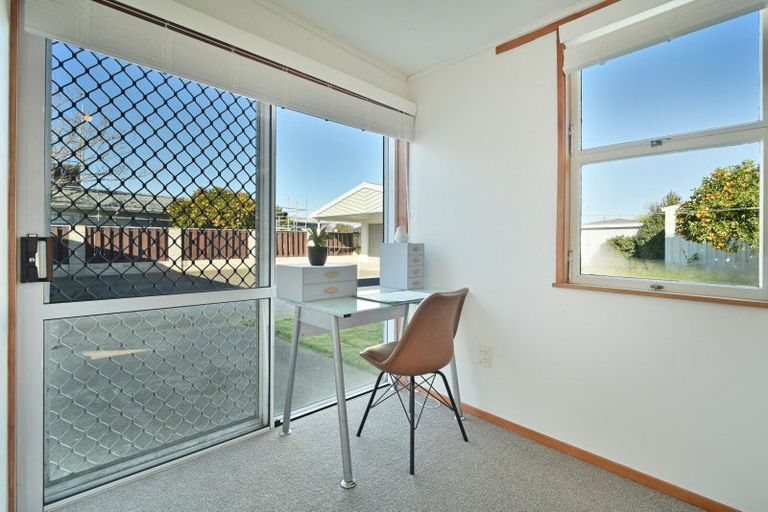 Photo of property in 612 Ballantyne Street, Frimley, Hastings, 4120