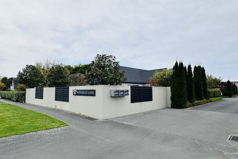 Photo of property in 70 Jeffreys Road, Fendalton, Christchurch, 8052
