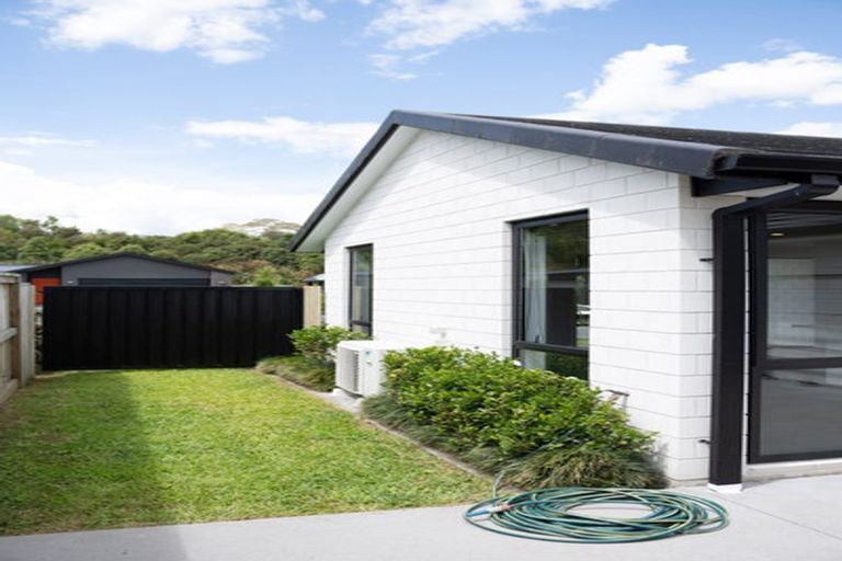 Photo of property in 60 Pakanga Grove, Pyes Pa, Tauranga, 3112