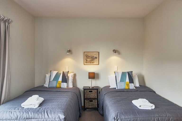 Photo of property in 40b Picton Avenue, Riccarton, Christchurch, 8011