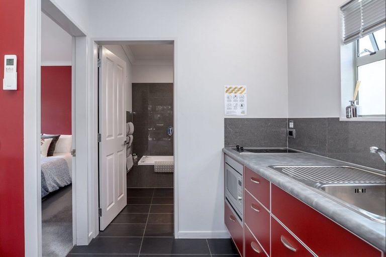 Photo of property in 24 Cologne Street, Martinborough, 5711