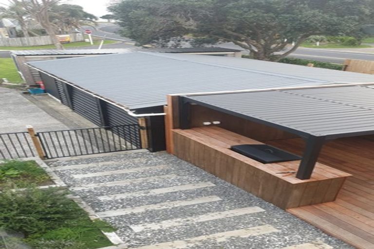 Photo of property in 1 Hilldale Crescent, Kuaotunu West, Whitianga, 3592