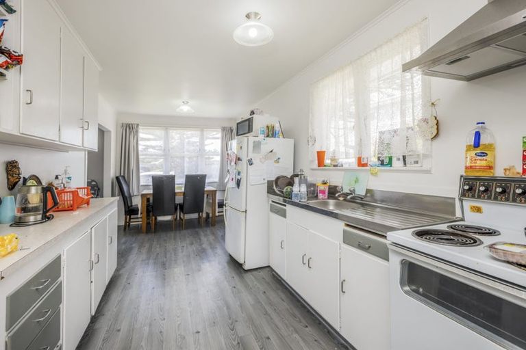 Photo of property in 51 President Avenue, Papakura, 2110