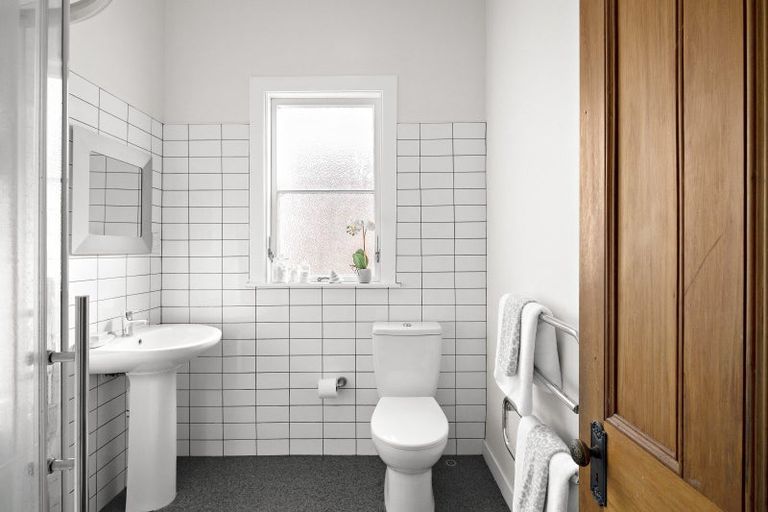 Photo of property in 20 Kenwyn Terrace, Newtown, Wellington, 6021