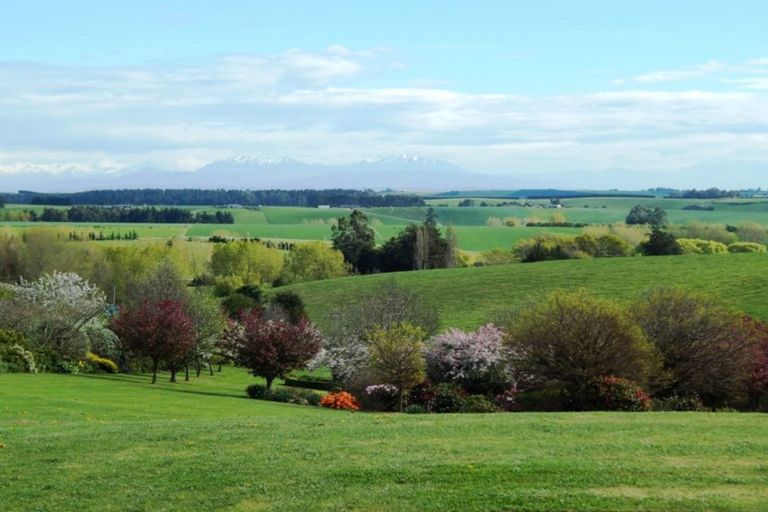 Photo of property in 210 Spur Road, Hadlow, Timaru, 7975