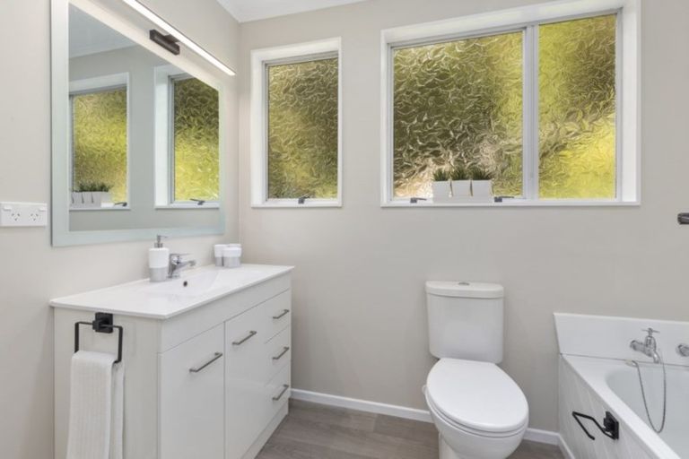 Photo of property in 15 Ngahere Street, Stokes Valley, Lower Hutt, 5019