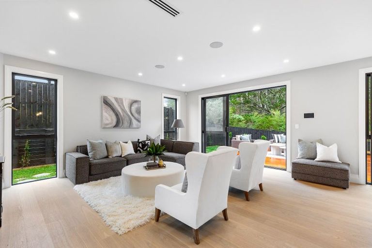 Photo of property in 36 Ara Hills Drive, Wainui, Silverdale, 0992