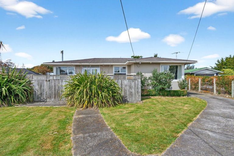 Photo of property in 26 Wavell Crescent, Lansdowne, Masterton, 5810
