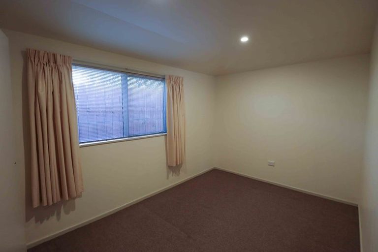 Photo of property in 2 Meadowvale Drive, Levin, 5510