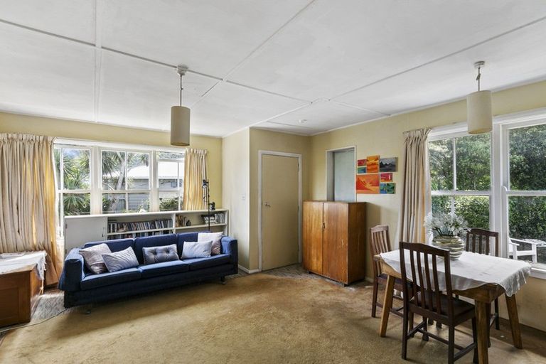 Photo of property in 27a Victory Avenue, Karori, Wellington, 6012