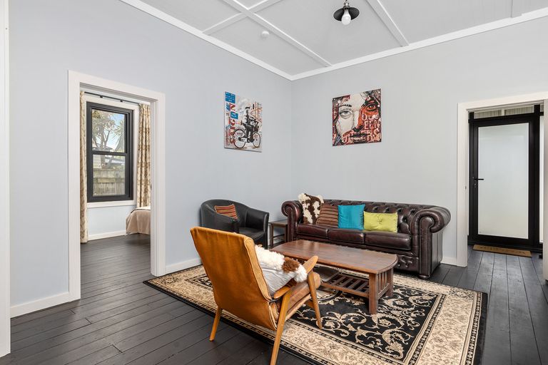 Photo of property in 41 Albert Street, Masterton, 5810