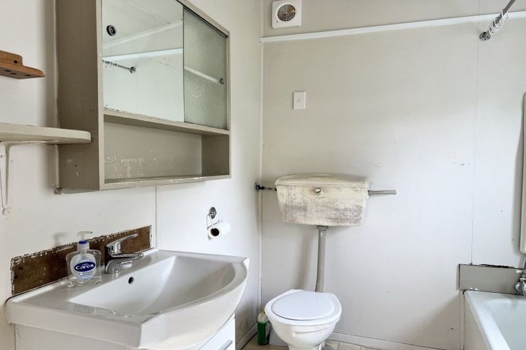 Photo of property in 24 Cole Street, Dannevirke, 4930