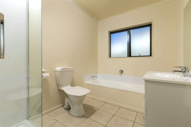 Photo of property in 18 Illana Place, Ranui, Auckland, 0612