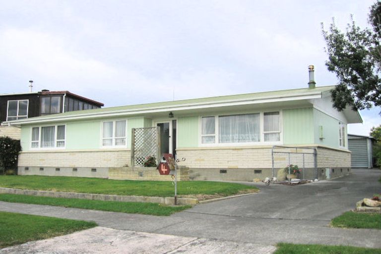 Photo of property in 4 Shortland Street, Tamatea, Napier, 4112