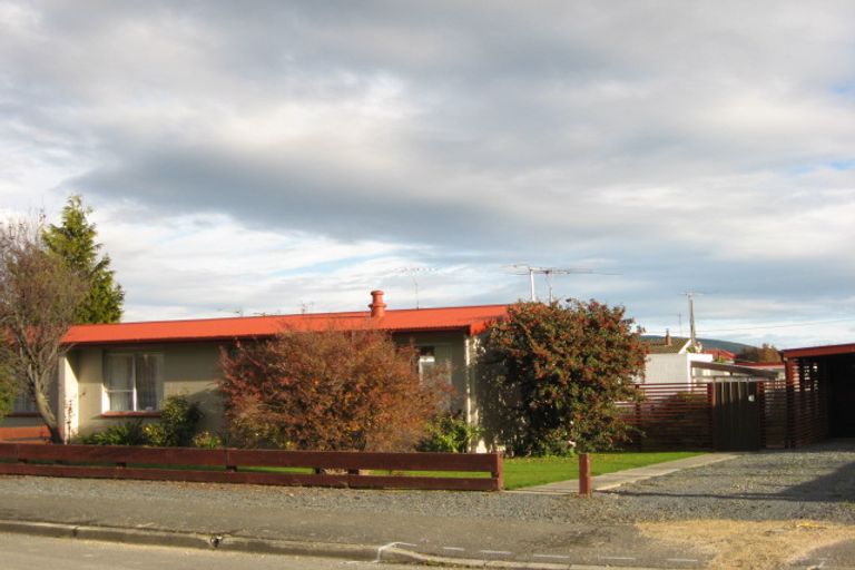 Photo of property in 1 Coronation Court, Milton, 9220