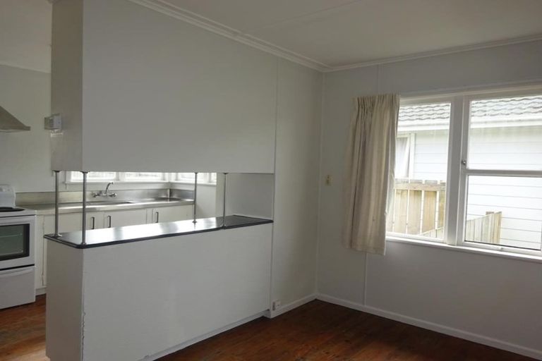 Photo of property in 615 Huia Street, Camberley, Hastings, 4120