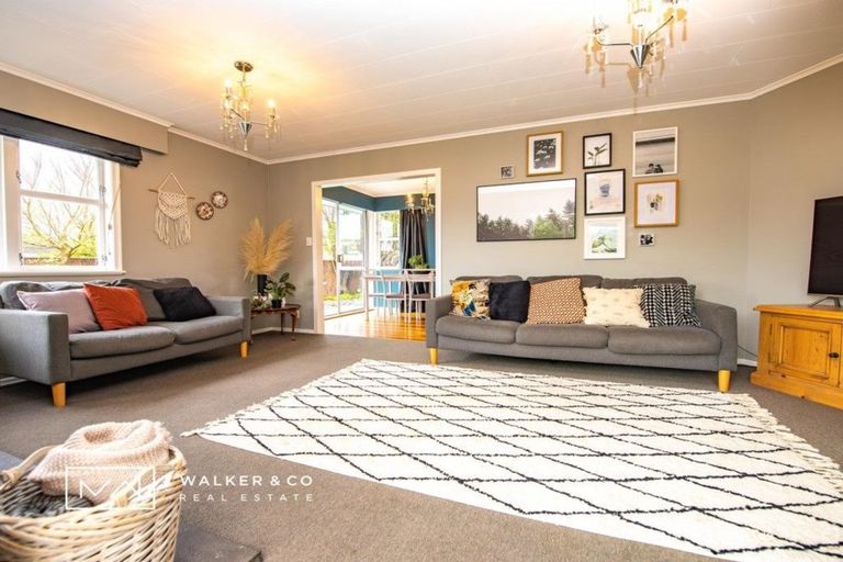 Photo of property in 37 Longfellow Street, Trentham, Upper Hutt, 5018