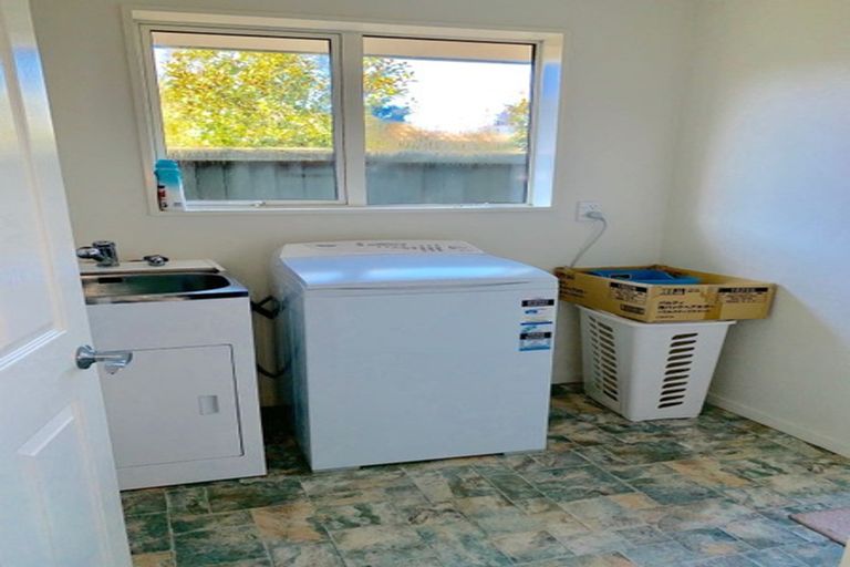 Photo of property in 1 Baltic Place, Northwood, Christchurch, 8051