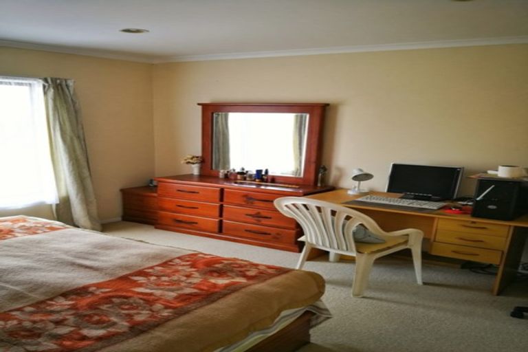 Photo of property in Tuscany Towers, 83/1 Ambrico Place, New Lynn, Auckland, 0600