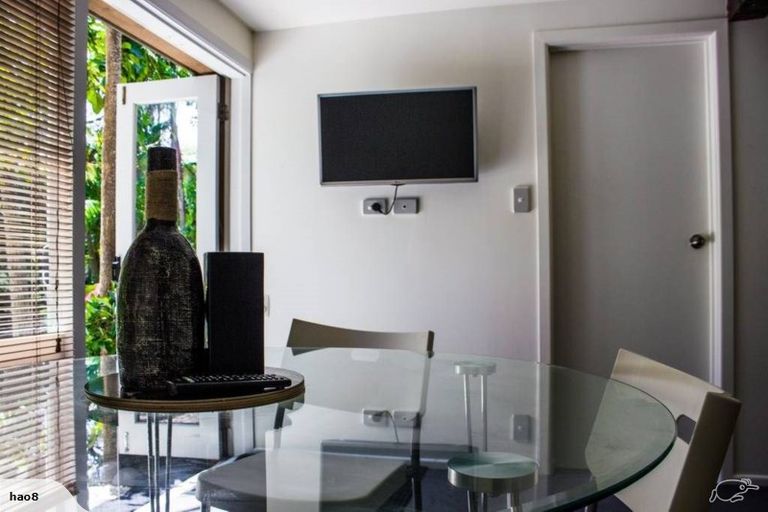 Photo of property in 34 Sandown Road, Rothesay Bay, Auckland, 0630