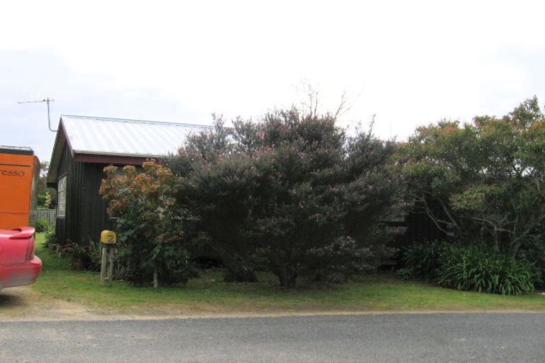 Photo of property in 2 Margot Place, Hahei, Whitianga, 3591