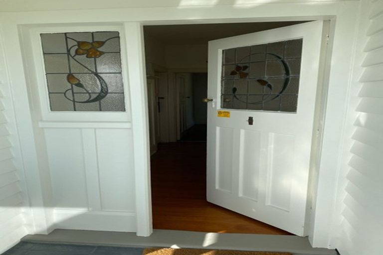 Photo of property in 19 Macmillan Avenue, Cashmere, Christchurch, 8022