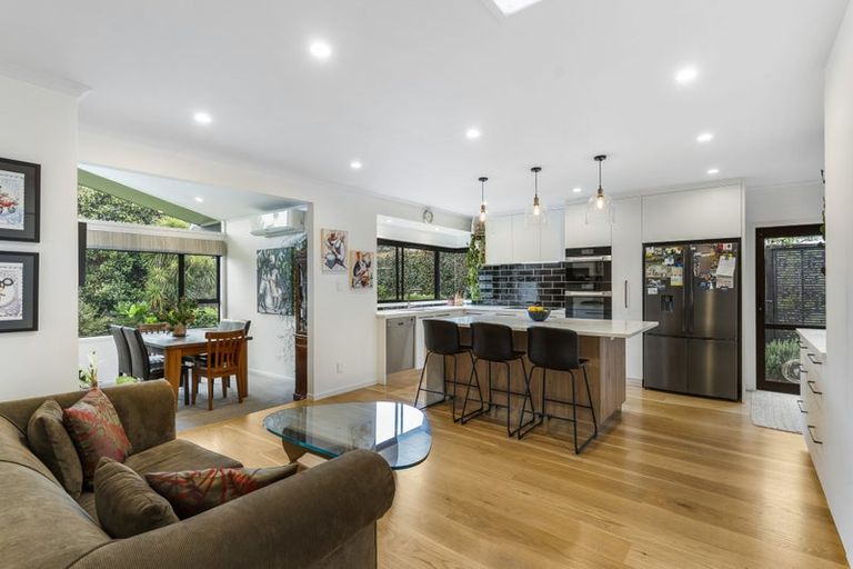 Photo of property in 130 Bramley Drive, Farm Cove, Auckland, 2012