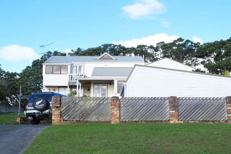 Photo of property in 155 Pah Road, Cockle Bay, Auckland, 2014