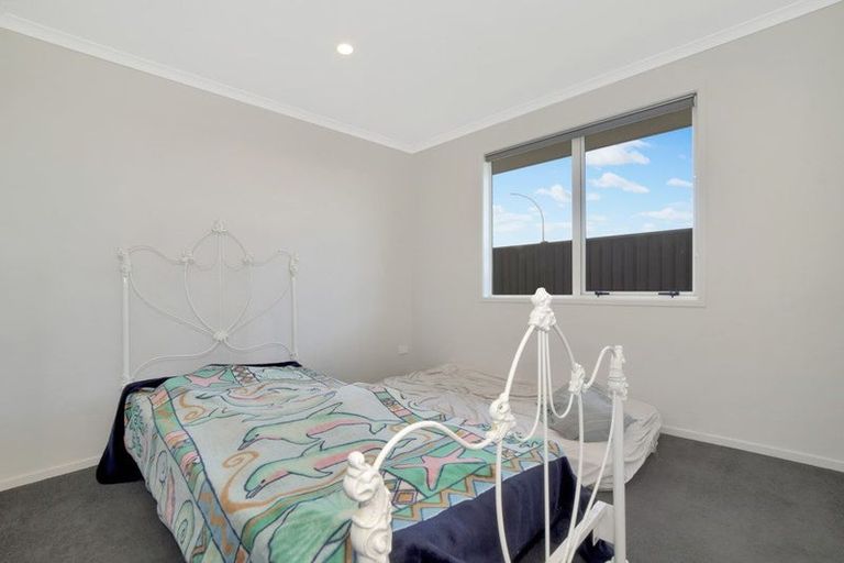 Photo of property in 16 Empire Crescent, Papamoa, 3118