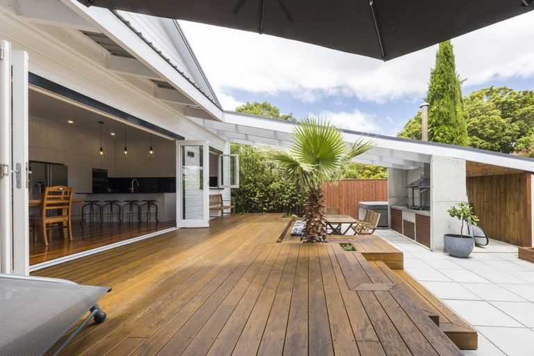 Photo of property in 232 Victoria Avenue, Hokowhitu, Palmerston North, 4410