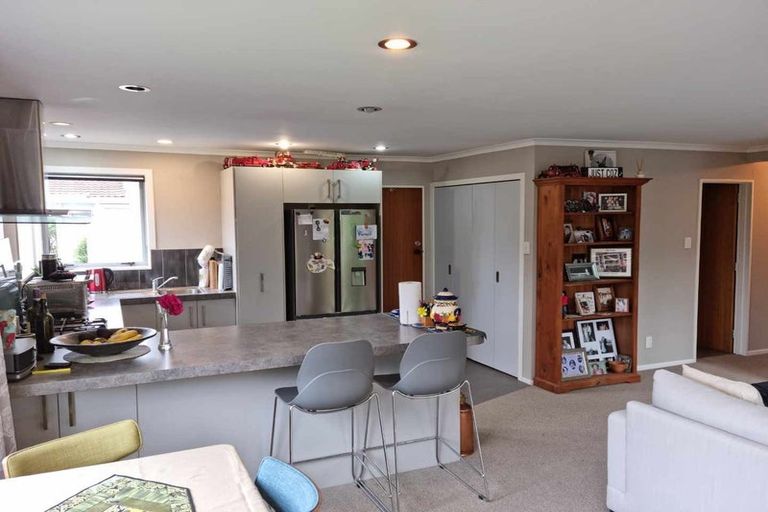 Photo of property in 7 Reeves Road, Acacia Bay, Taupo, 3330