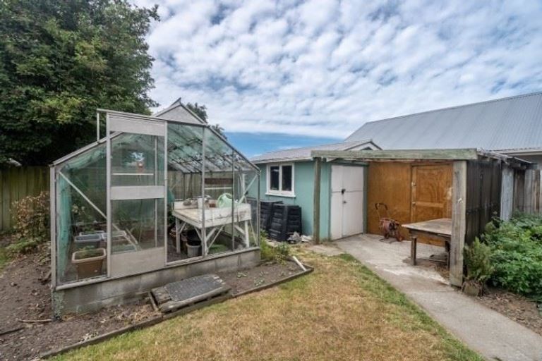 Photo of property in 214 Yaldhurst Road, Avonhead, Christchurch, 8042