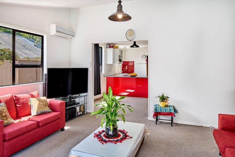 Photo of property in 16a Trafalgar Street, Johnsonville, Wellington, 6037