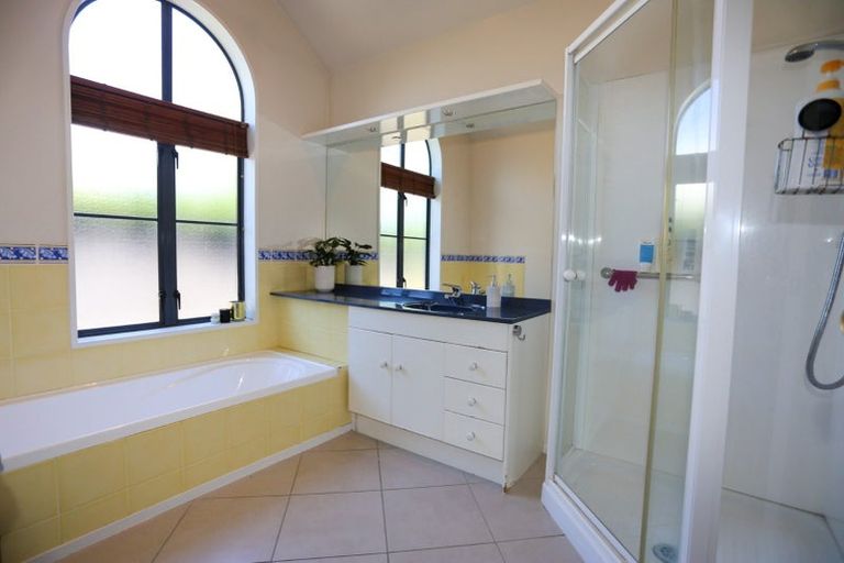 Photo of property in 1/55 Mcfaddens Road, St Albans, Christchurch, 8052